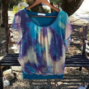 Flutter Short Sleeved Pleated Top Size XL